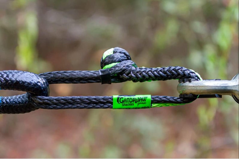 Bubba Rope 176746NGRB-L Heavy Duty 3/8" Synthetic Shackle NexGen PRO Gator Jaw Breaking Strength of 47,000 lb with HMPE in Red and Black, Accessory Ideal for Recovery and Towing Stuck Vehicle - Image 2